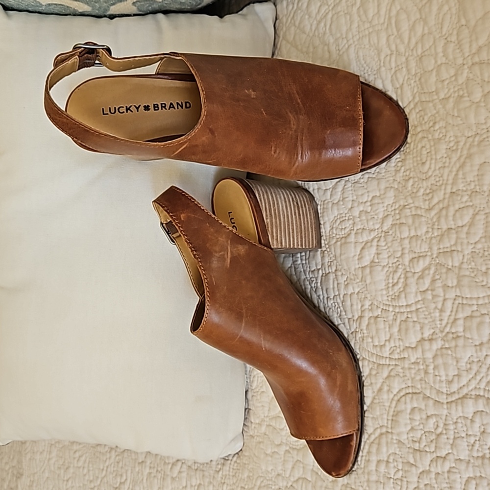 Lucky Brand sandals